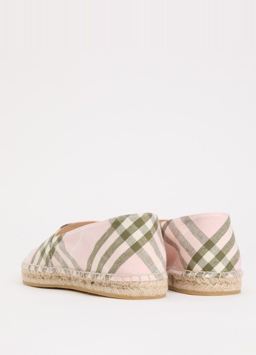 Burberry Espadrille met ruit dessin - achterkant lichtroze