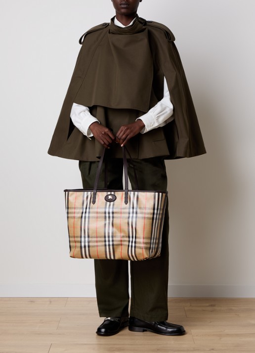 Burberry Highlands shopper met kalfsleren details - voorkant 2 beige