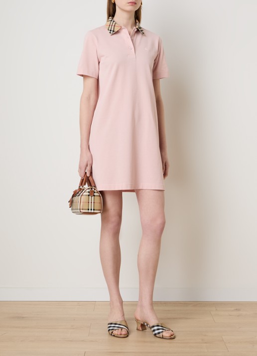 Burberry Iris mini jurk van piqué katoen met polokraag - voorkant 4 lichtroze