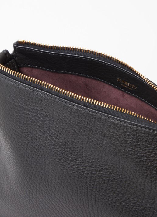 Burberry Knight Small clutch van kalfsleer met afneembare schouderriem - detail 3 zwart