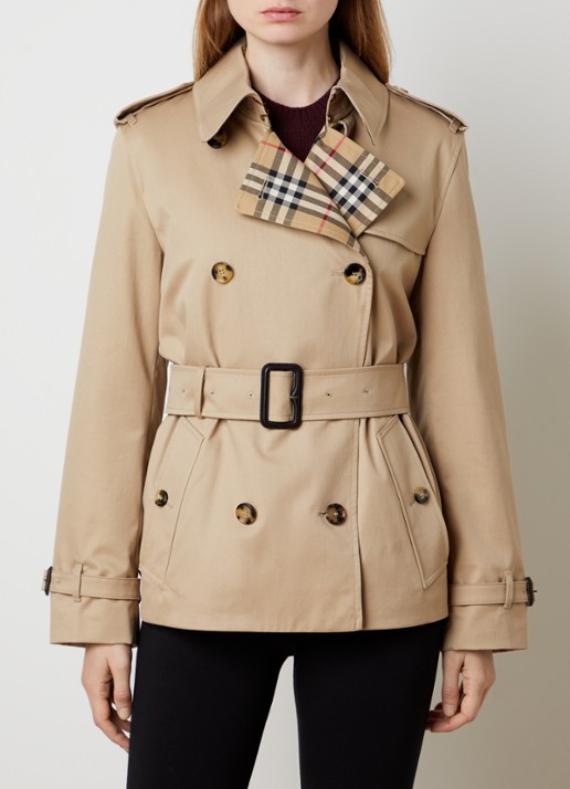 Burberry Lakefield trenchcoat met strikceintuur en steekzakken