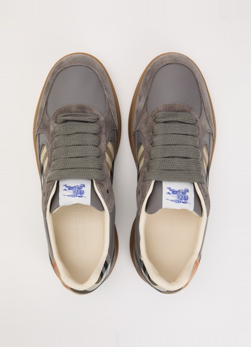 Burberry New Terrace sneaker van kalfsleer met kalfssuède details - detail 3 grijs