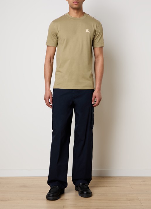 Burberry Seth T-shirt met logoborduring - voorkant 5 mosgroen