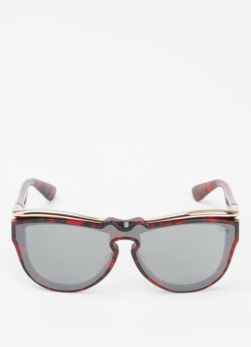 Burberry Shield zonnebril BE3162U - detail cranberryrood