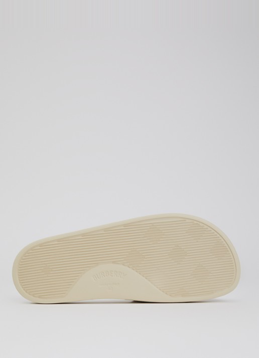 Burberry Slipper met geruit dessin - detail 4 beige
