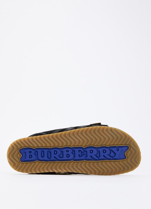 Burberry Urchin sandaal van kalfssuède met ruitdessin - detail 3 zwart