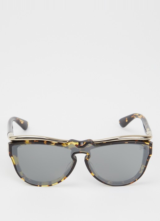 Burberry Wayfarer zonnebril BE3162U - detail 2 donkerbruin