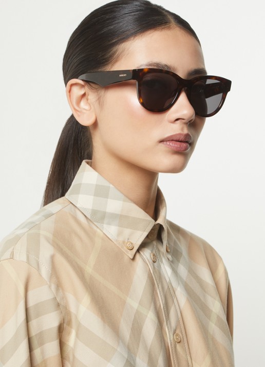 Burberry Wayfarer zonnebril gepolariseerd BE4432U - voorkant 2 bruin