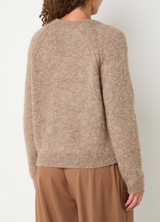 by-bar Falon grofgebreid vest in alpaca wolblend - achterkant 2 zand