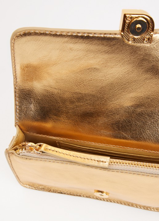 by-bar Loua crossbodytas met metallic finish - detail goud