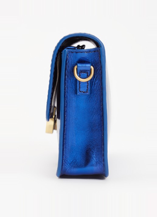 by-bar Loua crossbodytas met metallic finish - detail 3 kobaltblauw