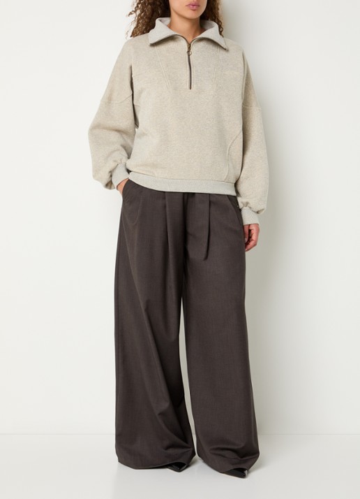 by-bar Roos sweater met opstaande kraag en halve rits - voorkant 4 beige