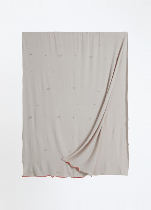 BYLIMA Initials sjaal met strass 190 x 60 cm - detail 3 warm beige / beige