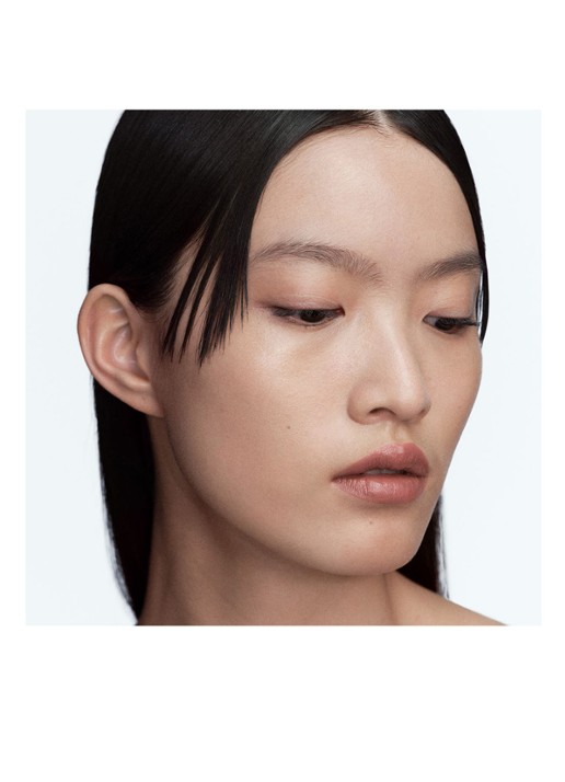 Byredo Satin Lipstick - detail 7 104 9am