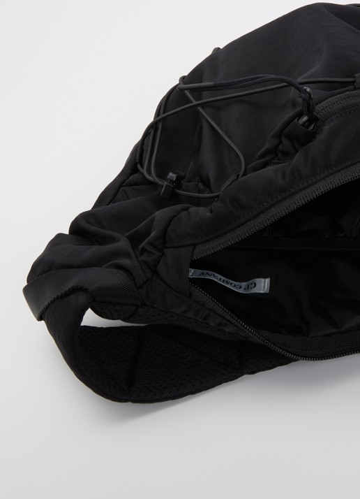 C.P. Company Crossbodytas met logo en verstelbare schouderriem - detail 2 zwart