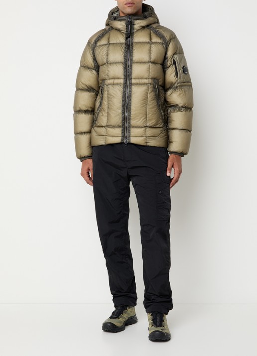 C.P. Company Puffer jack met donsvulling en logo - voorkant 4 lindegroen