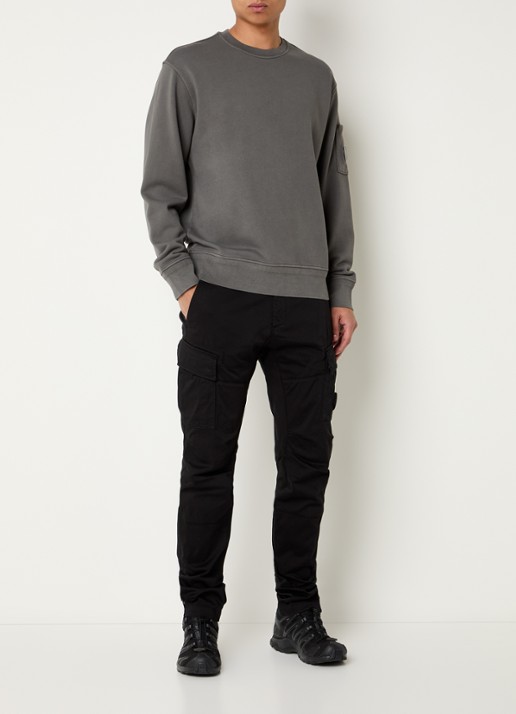 C.P. Company Slim fit cargobroek met klepzakken en logo - voorkant 5 zwart