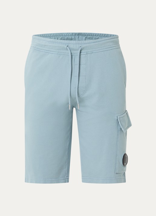 C.P. Company Slim fit korte cargobroek met logo - voorkant 2 blauw
