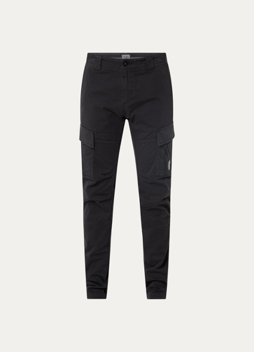 C.P. Company Tapered fit cargobroek met logo - voorkant 2 antraciet