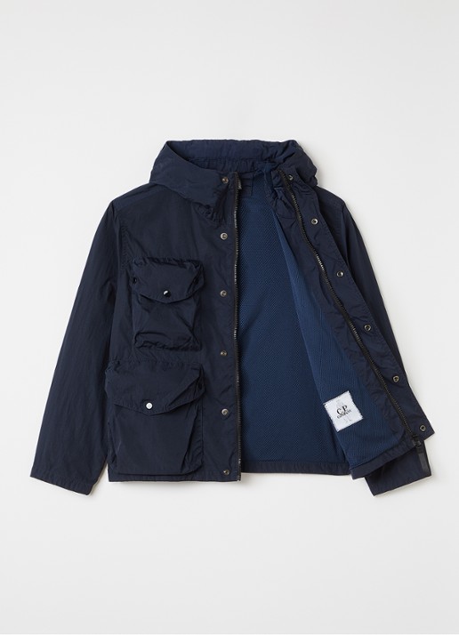 C.P. Company Windjack met borstzakken - voorkant 2 donkerblauw