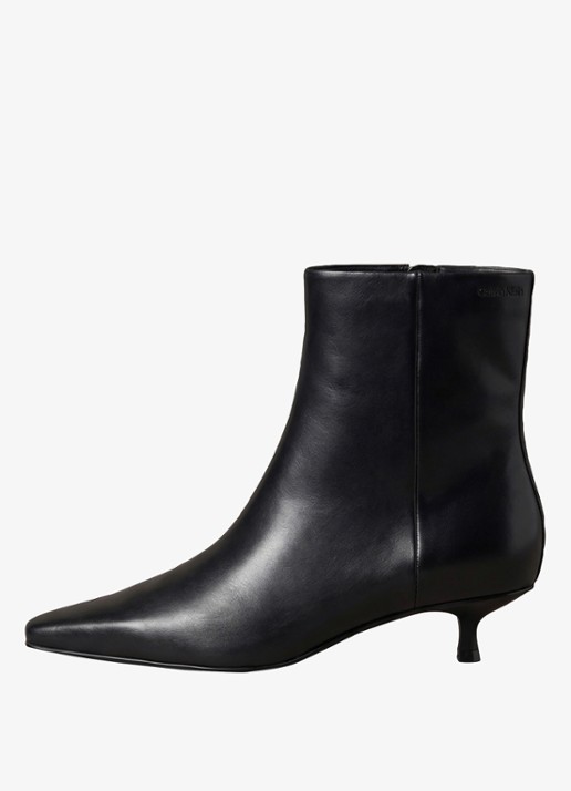 Calvin Klein Enkellaarsje van leer - detail zwart