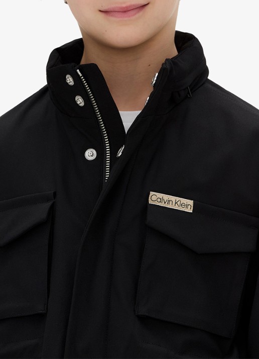 Calvin Klein Jack met klepzakken en capuchon - detail 5 zwart