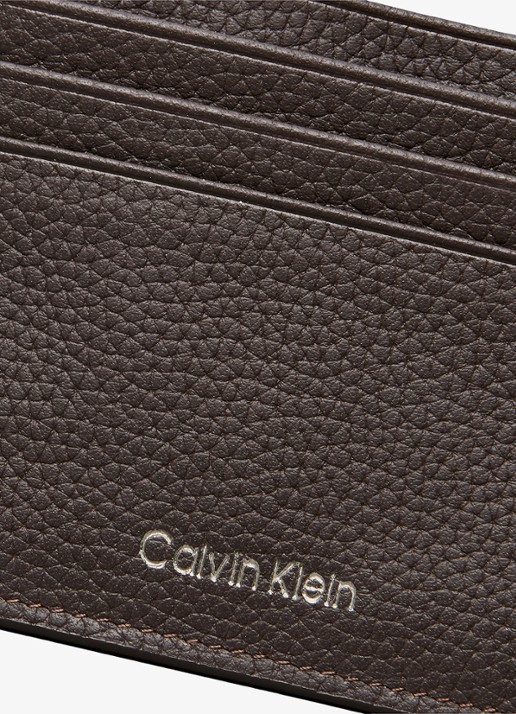 Calvin Klein Pasjeshouder van leer met logo - detail 2 donkerbruin
