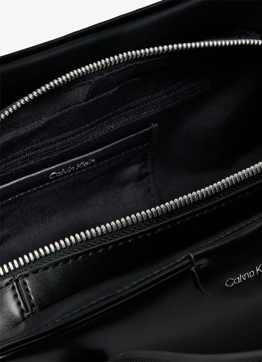 Calvin Klein Schoudertas met logo - detail 2 zwart