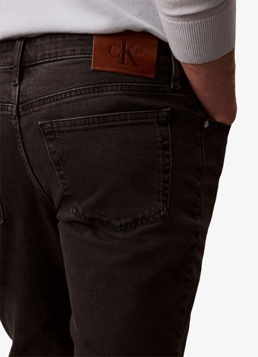 Calvin Klein Slim fit jeans met steekzakken - detail 5 donkergrijs