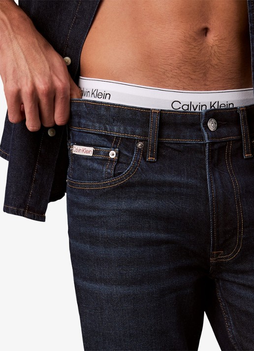 Calvin Klein Slim fit jeans met steekzakken - detail 4 indigo