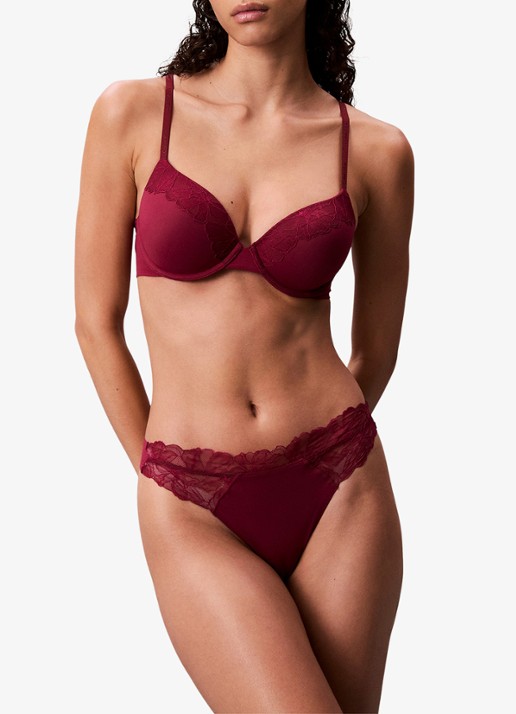 Calvin Klein String met details van kant - voorkant 2 bordeauxrood