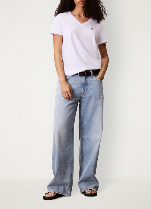 Calvin Klein T-shirt met logoborduring - voorkant 2 wit