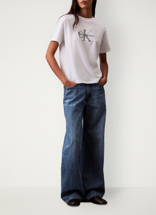 Calvin Klein T-shirt met logoborduring - voorkant 2 wit