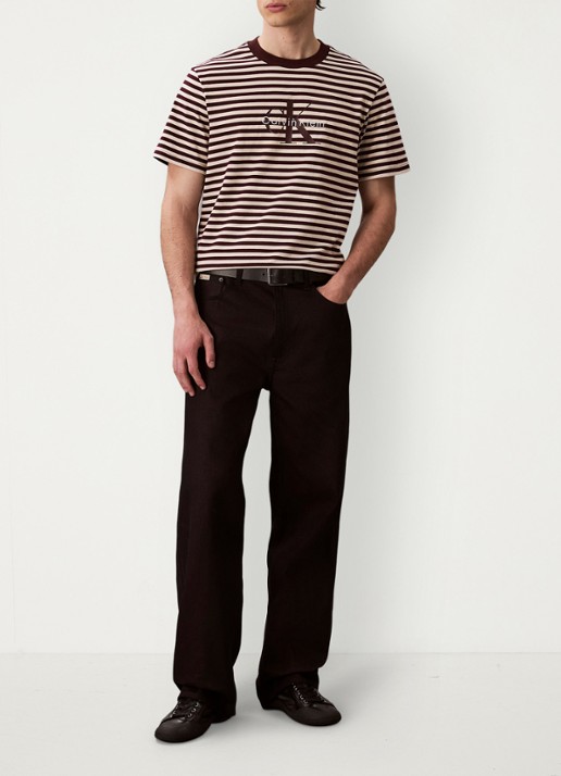 Calvin Klein T-shirt met streepprint en logo - voorkant 2 bruin