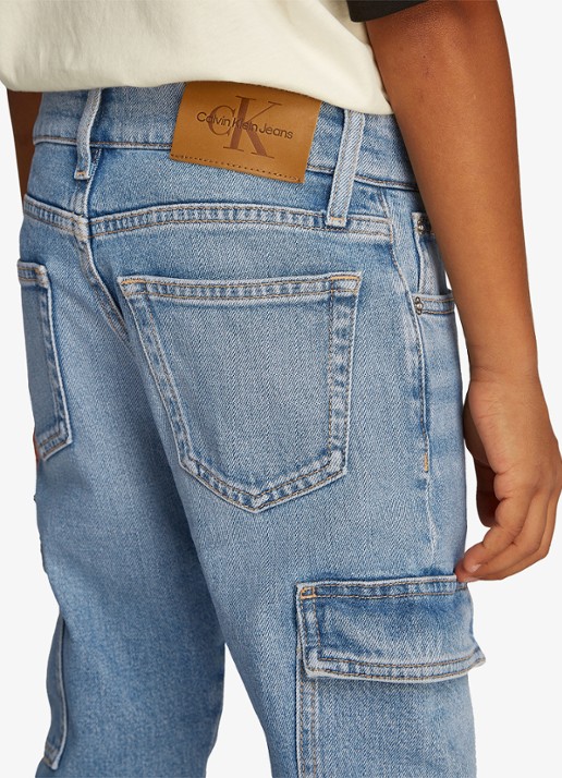 Calvin Klein Tapered fit cargojeans met steekzakken - detail 2 denim