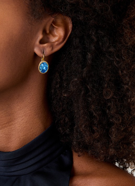 Camps & Camps Oorhangers met Swarovski kristal verguld - voorkant 3 blauw