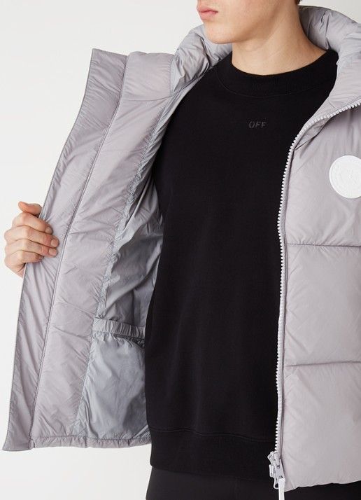 Canada Goose Everett gewatteerde bodywarmer met donsvulling - detail 2 taupe
