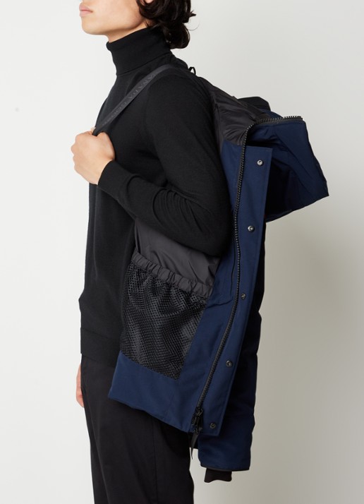 Canada Goose MacMillan gewatteerde parka met donsvulling en capuchon - detail 4 donkerblauw