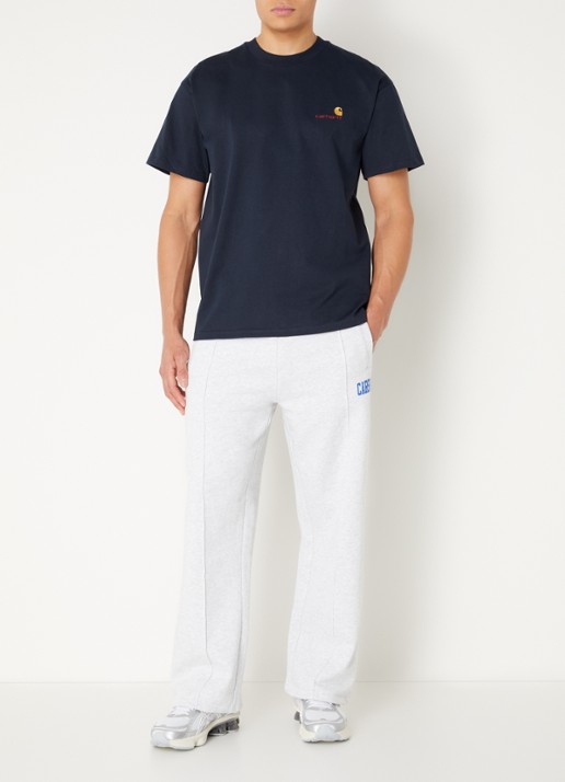 Carhartt WIP American Script T-shirt van  katoen met logoborduring - voorkant 3 donkerblauw