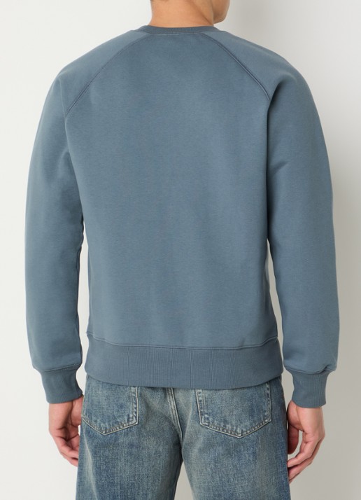 Carhartt WIP Chase sweater met logo - achterkant staalblauw