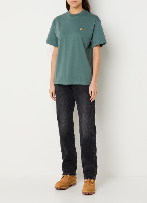 Carhartt WIP Chase T-shirt met logoborduring - voorkant 3 groen