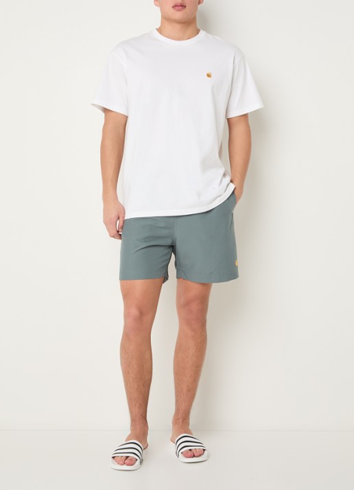 Carhartt WIP Chase zwemshorts met steekzakken en logo - voorkant 3 lindegroen
