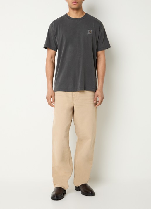 Carhartt WIP Nelson T-shirt met logo - voorkant 2 zwart