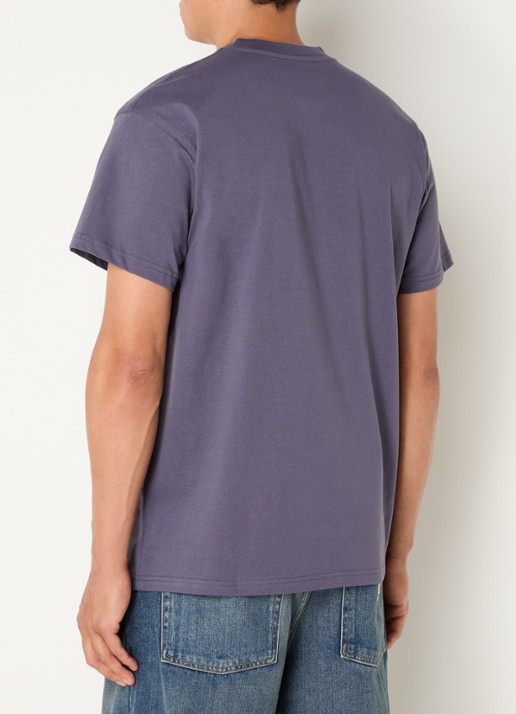 Carhartt WIP T-shirt van  katoen met logoborduring - achterkant paars