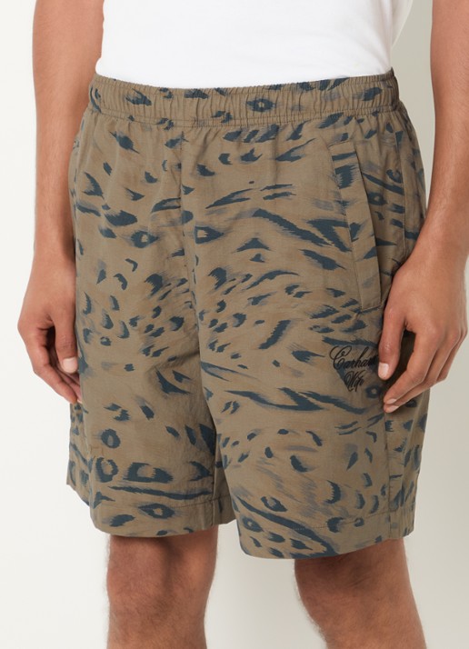 Carhartt WIP Travon wide fit korte broek met print - detail 2 mosgroen