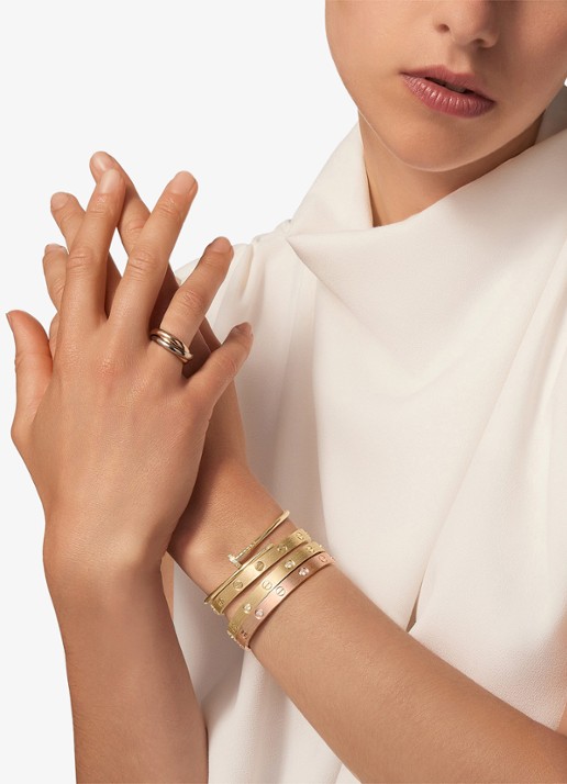Cartier LOVE armband, klassiek model van 18 karaat geelgoud CRB6077017 - achterkant geelgoud