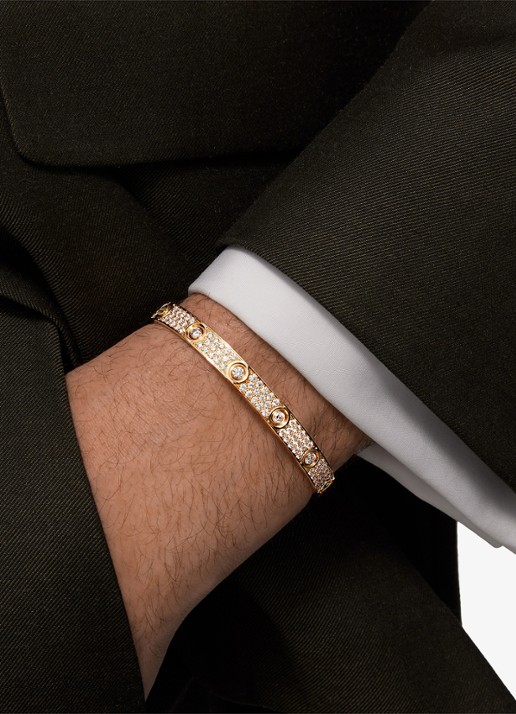 Cartier LOVE armband, klassiek model van 18 karaat geelgoud met 4.04 ct diamant CRN6727317 - achterkant 3 geelgoud