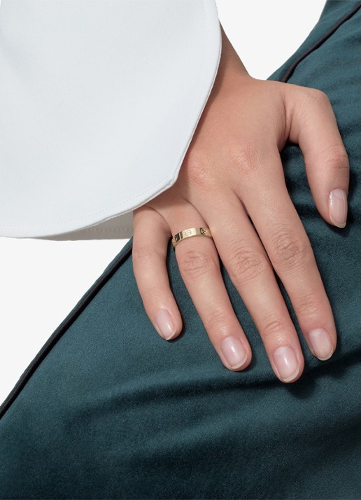 Cartier LOVE ring, klein model van 18 karaat geelgoud CRB40850 - achterkant 4 geelgoud