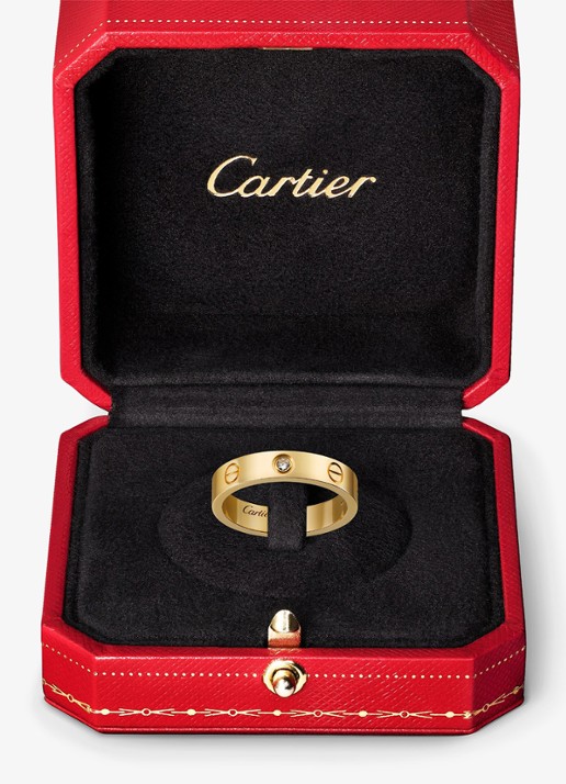 Cartier LOVE trouwring, small model van 18 karaat geelgoud met 0.02 ct diamant CRB40561 - detail 5 geelgoud