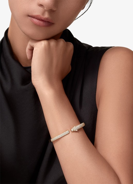 Cartier Panthère de Cartier armband, klein model van 18 karaat geelgoud met onyx, smaragd en 2.34 ct diamant CRN6718117 - voorkant 8 geelgoud